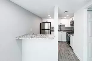 4202 N 27th St, Phoenix, AZ 85016 - Photo 6