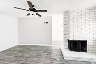 4202 N 27th St, Phoenix, AZ 85016 - Photo 8