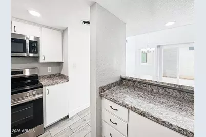 4202 N 27th Street #11, Phoenix, AZ 85016 - Photo 12