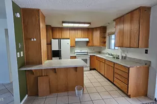 1507 W Helena Dr, Phoenix, AZ 85023 - Photo 2