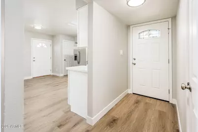 4031 E Nancy Lane, Phoenix, AZ 85042 - Photo 8