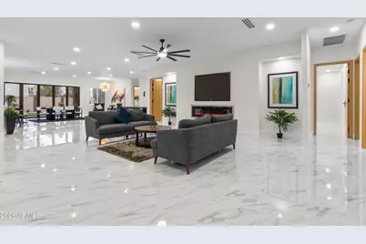 5923 E North Lane, Paradise Valley, AZ 85253 - Photo 6