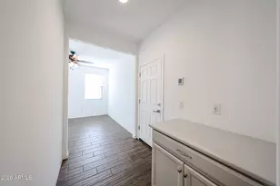 2306 E Branham Ln, Phoenix, AZ 85042 - Photo 18