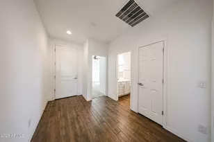 2306 E Branham Ln, Phoenix, AZ 85042 - Photo 6