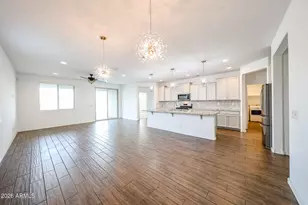 2306 E Branham Ln, Phoenix, AZ 85042 - Photo 8