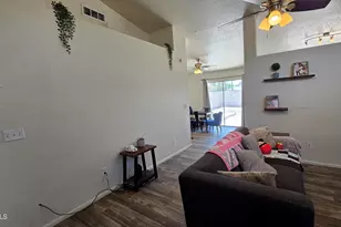 6826 S 17th Way, Phoenix, AZ 85042 - Photo 6