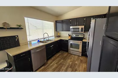 6826 S 17th Way, Phoenix, AZ 85042 - Photo 2