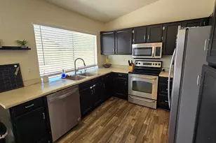 6826 S 17th Way, Phoenix, AZ 85042 - Photo 2