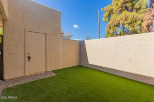 949 S McClintock Dr, Tempe, AZ 85281 - Photo 4