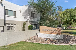 122 S Hardy Dr, Tempe, AZ 85281 - Photo 30