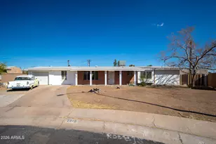 2919 W Mandalay Ln, Phoenix, AZ 85053 - Photo 1