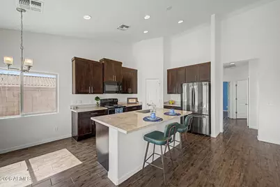 11429 W Madero Drive, Arizona City, AZ 85123 - Photo 12