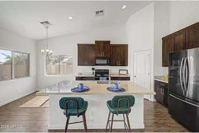 11429 W Madero Drive, Arizona City, AZ 85123 - Photo 1
