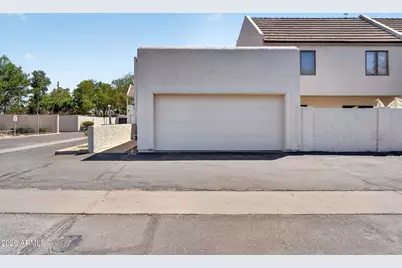 821 E Redondo Drive, Tempe, AZ 85282 - Photo 30