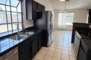 19201 N 7th Dr, Phoenix, AZ 85027 - Photo 8