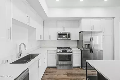 7300 E Earll Drive #2017, Scottsdale, AZ 85251 - Photo 10