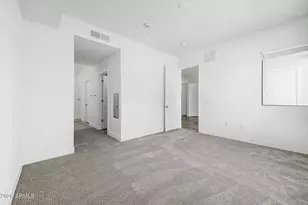 7300 E Earll Dr, Scottsdale, AZ 85251 - Photo 14