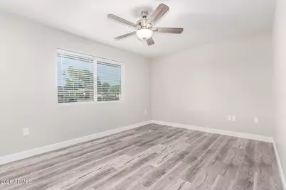 11035 W Tonada Drive, Sun City, AZ 85351 - Photo 14