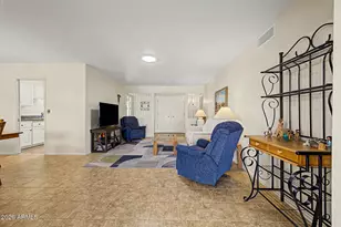 10509 W Mission Ln, Sun City, AZ 85351 - Photo 8