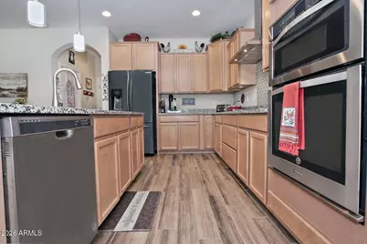 7026 W Springfield Way, Florence, AZ 85132 - Photo 16