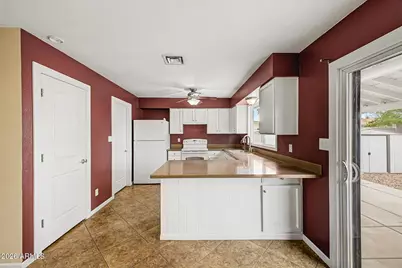2210 W Western Drive, Chandler, AZ 85224 - Photo 10
