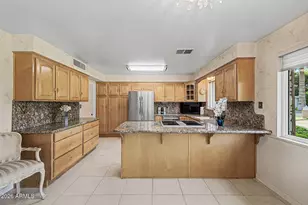 1001 W Kaler Dr, Phoenix, AZ 85021 - Photo 28