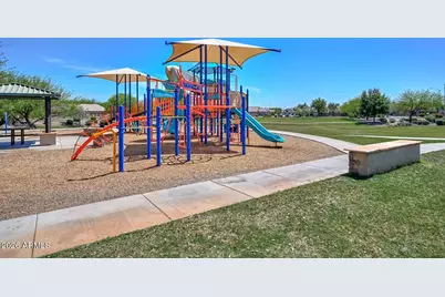17732 W Mandalay Lane, Surprise, AZ 85388 - Photo 40