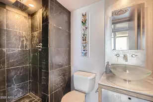 207 W Clarendon Ave, Phoenix, AZ 85013 - Photo 10