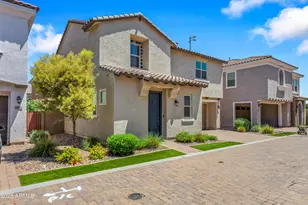 683 N Abalone Dr, Gilbert, AZ 85233 - Photo 2