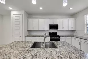 683 N Abalone Dr, Gilbert, AZ 85233 - Photo 6
