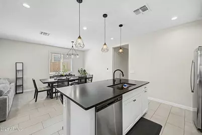 433 E Spirit Trail, Phoenix, AZ 85042 - Photo 16