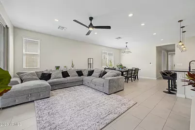 433 E Spirit Trail, Phoenix, AZ 85042 - Photo 10