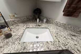 1073 S Seneca Dr, Apache Junction, AZ 85119 - Photo 16