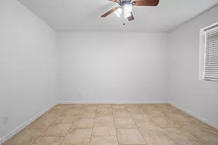 8807 W Catalina Dr, Phoenix, AZ 85037 - Photo 18