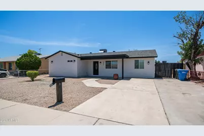 8807 W Catalina Drive, Phoenix, AZ 85037 - Photo 2