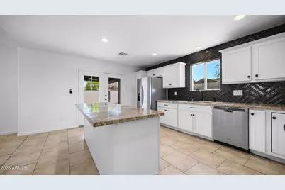 8807 W Catalina Drive, Phoenix, AZ 85037 - Photo 12