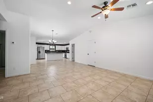 8807 W Catalina Dr, Phoenix, AZ 85037 - Photo 4