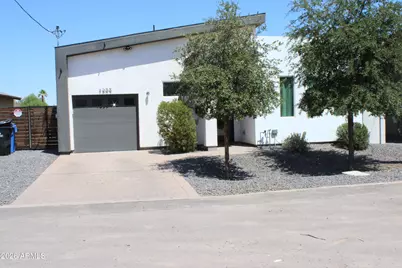 1233 S 15th Drive, Phoenix, AZ 85007 - Photo 2