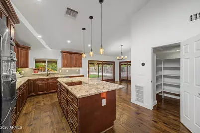 13653 N 69th Drive, Peoria, AZ 85381 - Photo 12