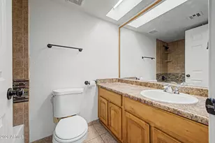 3535 W Tierra Buena Ln, Phoenix, AZ 85053 - Photo 8