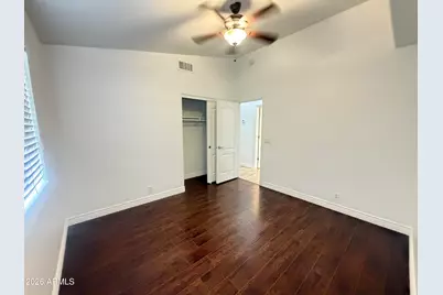 8926 W Vale Drive, Phoenix, AZ 85037 - Photo 10