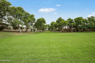 590 S Emerson St, Chandler, AZ 85225 - Photo 24
