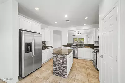2515 W Brookhart Way, Phoenix, AZ 85085 - Photo 10