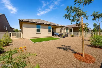 20575 N Candlelight Road, Maricopa, AZ 85138 - Photo 10