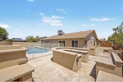 5607 W Winnwood Avenue, Glendale, AZ 85304 - Photo 6