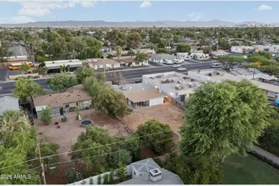 3834 E Indian School Road, Phoenix, AZ 85018 - Photo 8