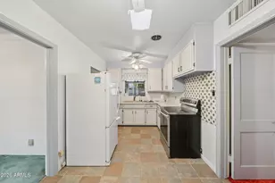 3834 E Indian School Rd, Phoenix, AZ 85018 - Photo 20