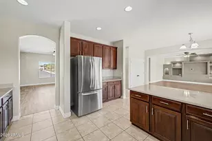 17873 W Watson Ln, Surprise, AZ 85388 - Photo 12