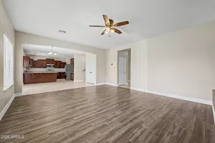 17873 W Watson Ln, Surprise, AZ 85388 - Photo 20