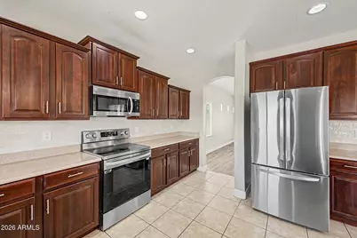 17873 W Watson Lane, Surprise, AZ 85388 - Photo 14